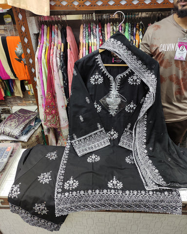 Designer Three Piece | Embroidered Handwork - Luxury Sakura | Premium Lawn