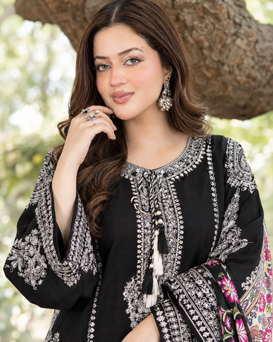 Sohni Kuri - Embroidered - Premium Dhanak
