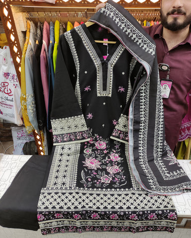 Designer Three Piece | Embroidered - Sundas | Winter Dhanak