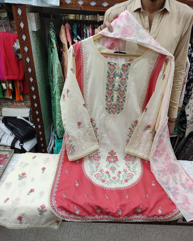 Designer Three Piece | Embroidered - Zareesh Iconic | Premium Bareeze Lawn