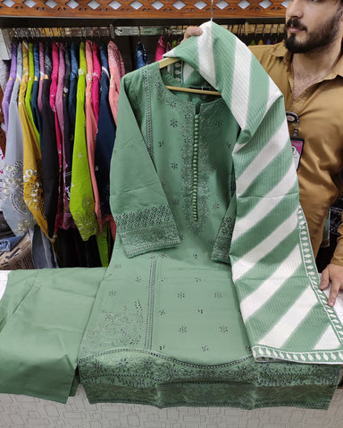 Designer Three Piece | Masakali-Buttoned Down | Premium Winter Cotton