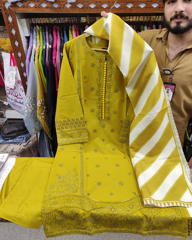 Designer Three Piece | Masakali-Buttoned Down | Premium Winter Cotton