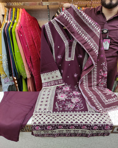 Designer Three Piece | Embroidered - Sundas | Winter Dhanak