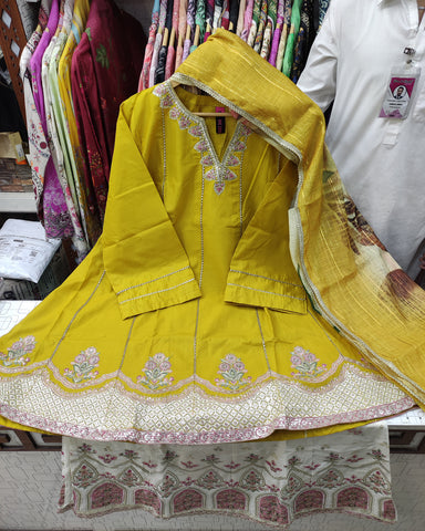 Designer Three Piece | Embroidered - Naqash-E-Zulekha | Premium Lawn