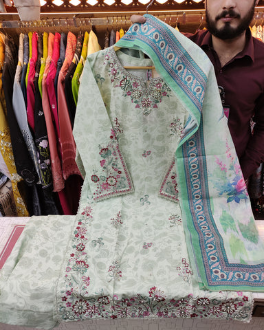 Embroidered Designer Three Piece | Printed - Rung Rallian | Winter Cotton