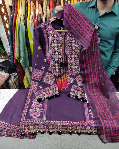 Designer Three Piece | Embroidered - Jannat | Premium Lawn