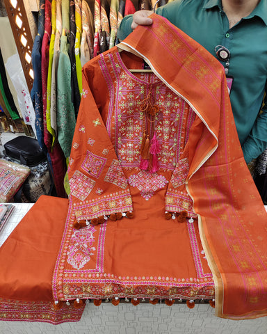 Designer Three Piece | Embroidered - Jannat | Premium Lawn