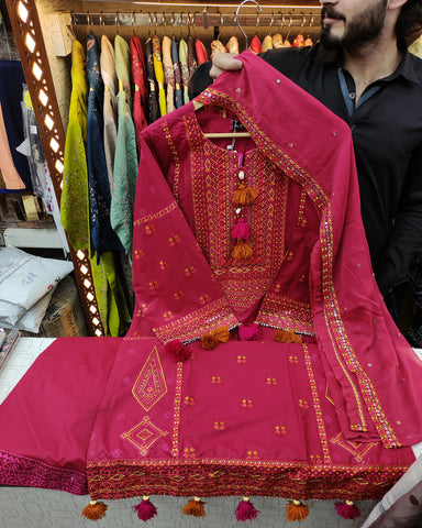 Designer Three Piece | Embroidered - Gulnaar | Premium Lawn