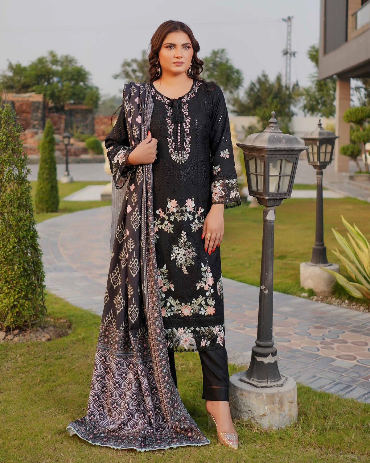 Designer Three Piece | Embroidered - Munira | Luxury Dhanak