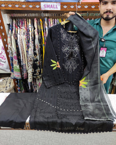 Designer Three Piece | Mah Para | Exquisite Luxury Lawn