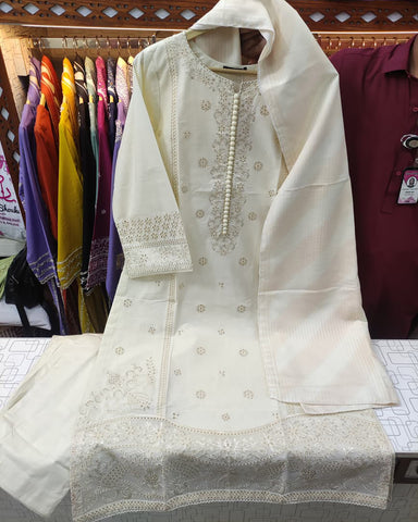 Designer Three Piece | Masakali-Buttoned Down | Premium Winter Cotton