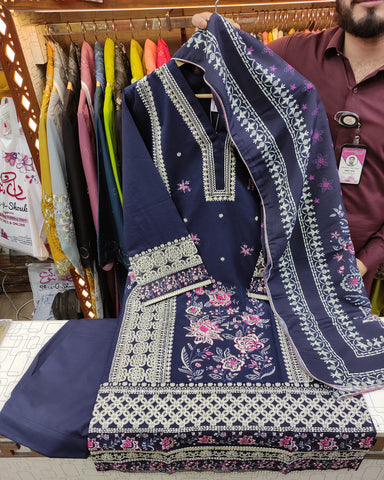 Designer Three Piece | Embroidered - Sundas | Winter Dhanak